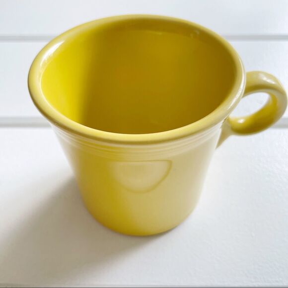 Fiesta Homer Laughlin Sunflower Yellow Tom & Jerry Ring Style Mug - Picture 9 of 11